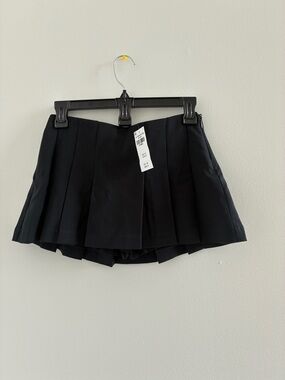 Abercrombie & Fitch Black Pleated Mini Skort